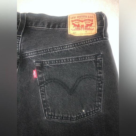 Levi’s 501 High Waist Button Fly Cutoff Jean Shorts women’s 30” Black Daisy Duke - Picture 11 of 12